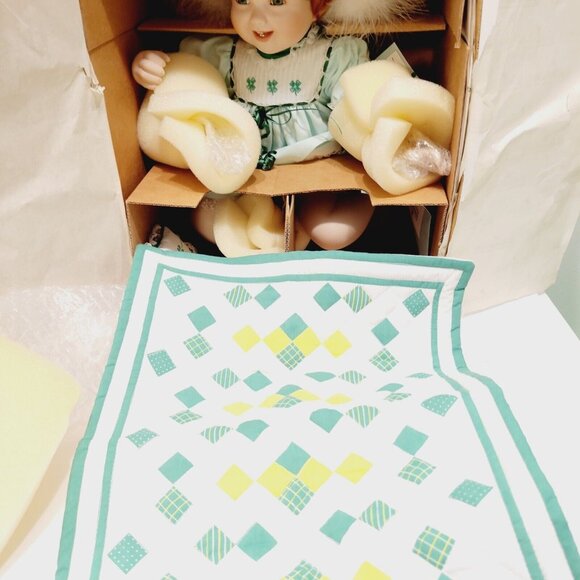 Ashton-Drake Galleries Porcelain Doll " Angel of Luck" Green Dress with Box - Picture 5 of 9